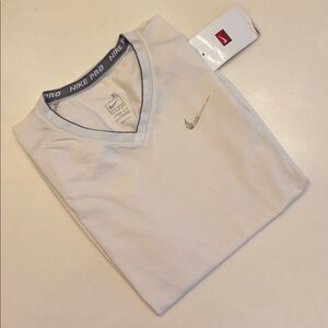 Nike Pro Women’s sleeveless Shirt Top RARE